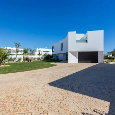 Casa de Férias Luxury Contemporary Very Close Of The *